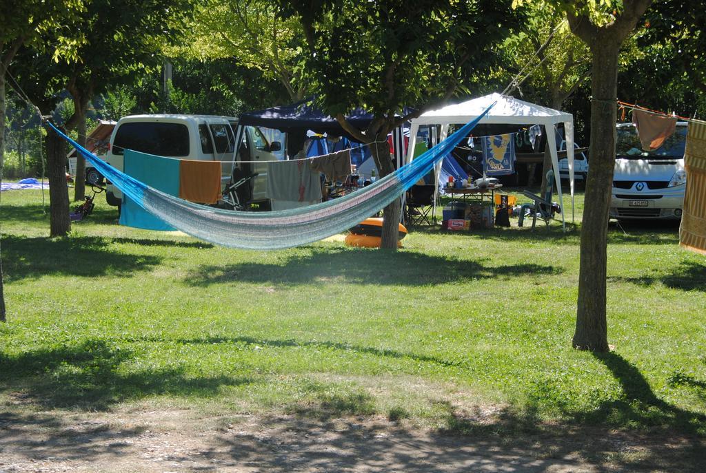 Camping Organya Hotel Exterior foto